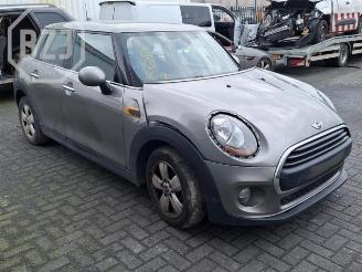 Mini One Mini (F55), Hatchback 5-drs, 2013 1.2 12V One picture 2