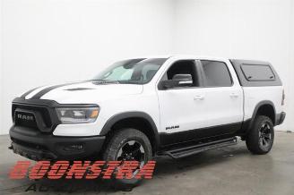 Vrakbiler auto Dodge Ram 5.7 Hemi V8 4x4 Pick-up  Benzine 5.654cc 295kW (401pk) 4x4 2012-09  EZH 2020/6