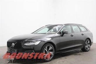 Vrakbiler auto Volvo V-90 V90 II (PW), Combi, 2016 2.0 B4 Mild Hybrid 2021/5