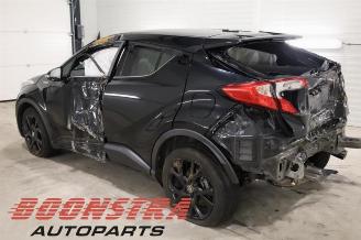 Toyota C-HR C-HR (X1,X5), SUV, 2016 1.8 16V Hybrid picture 2
