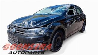 Vrakbiler auto Volkswagen Polo Polo VI (AW1), Hatchback 5-drs, 2017 1.0 TSI 12V 2018/6