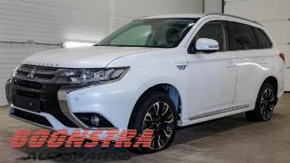 Uttjänta bilar auto Mitsubishi Outlander Outlander (GF/GG), SUV, 2012 / 2022 2.0 16V PHEV 4x4 2016/3