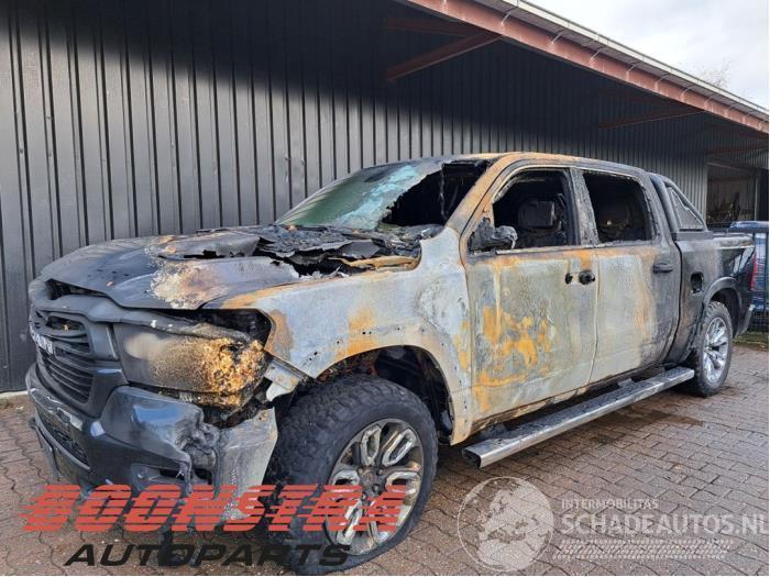 Dodge Ram 1500 Crew Cab (DS), Pick-up, 2010 / 2018 5.7 Hemi V8 4x4