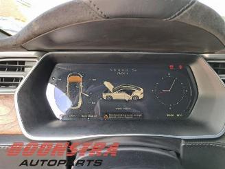 Tesla Model S Model S, Liftback, 2012 / 2026 90D picture 15