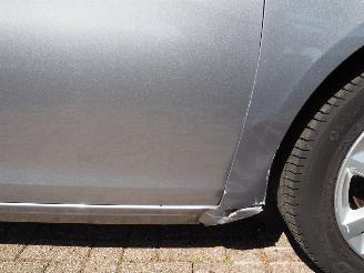 Peugeot 308 1.2 e-THP Active picture 12