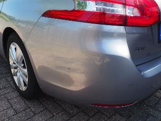 Peugeot 308 1.2 e-THP Active picture 7