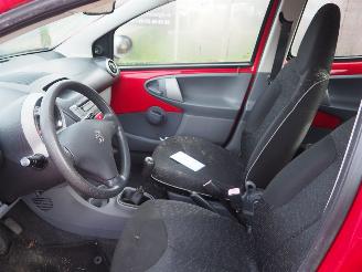 Peugeot 107 1.0-12V XS picture 18