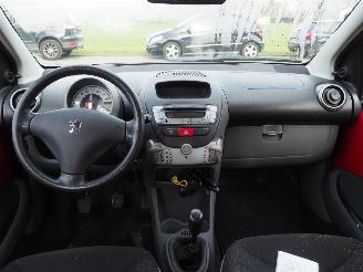 Peugeot 107 1.0-12V XS picture 15