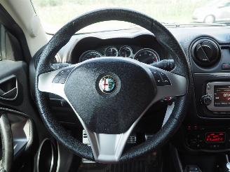 Alfa Romeo MiTo 0.9 TwinAir Esclusivo picture 13