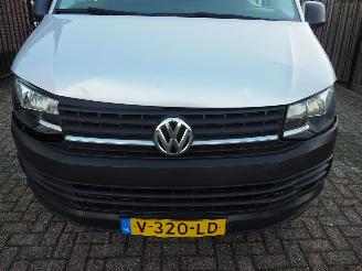 Volkswagen Transporter 2.0 TDI L1H1 picture 10