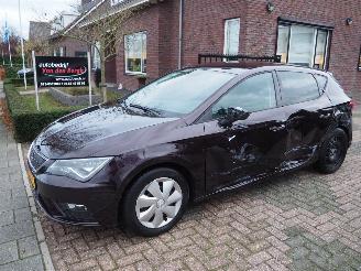 skadebil auto Seat Leon 1.0 Eco TSI Style 2018/11