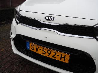 Kia Picanto 1.0 CVVT Design Edition picture 7