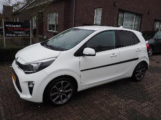 Damaged car Kia Picanto 1.0 CVVT Design Edition 2018/6