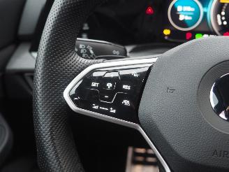 Volkswagen Golf 1.4 GTE eHybrid picture 16