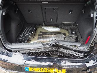 Volkswagen Golf 1.4 GTE eHybrid picture 12