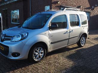 Auto incidentate Renault Kangoo Family 1.2 TXe AUTOMAAT 2018/7