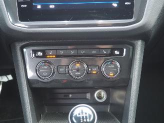 Volkswagen Tiguan 1.5 TSI Act ComfortLine Business picture 20
