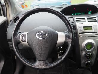 Toyota Yaris 1.3 VVTi Luna picture 14