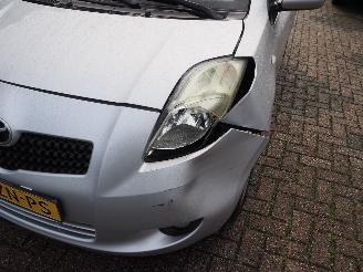 Toyota Yaris 1.3 VVTi Luna picture 9