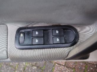 Renault Scenic 1.6-16V Business Line picture 22