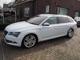 skadebil auto Skoda Superb 1.8 tsi style bns 2015/12