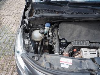 Peugeot 2008 1.2 PureTech Allure picture 14