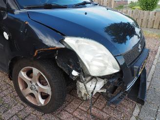 Suzuki Swift 1.3 Shogun picture 9