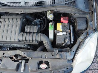 Suzuki Swift 1.3 Shogun picture 12