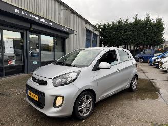 skadebil auto Kia Picanto 1.0 5-DEURS 2016/2