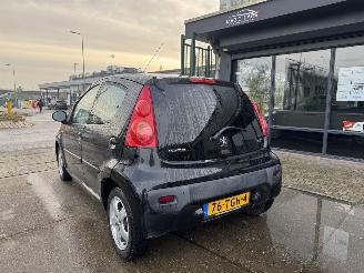 Peugeot 107 1.0 50KW AIRCO LEER 5-DEURS picture 5