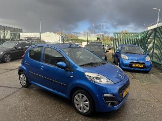 Peugeot 107 1.0 12V AIRCO 5-DEURS picture 2