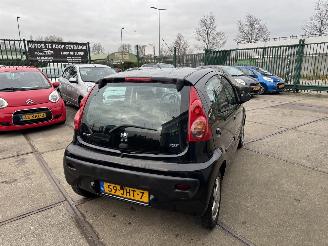 Peugeot 107 1.0 12V AIRCO 5-DEURS picture 6