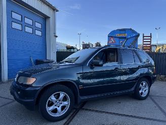skadebil auto BMW X5 4.4 V8 210KW 2000/6