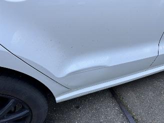 Volkswagen Polo 1.2 TSI 66KW AIRCO 5-DEURS picture 5