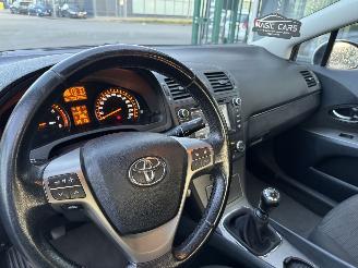 Toyota Avensis 1.8 VVTI Dynamic Airco 108KW picture 16