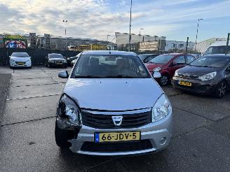 Dacia Sandero 1.2 16V 55KW AIRCO 5-DEURS picture 3