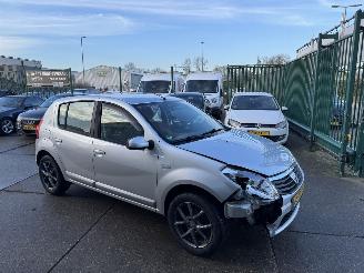 Dacia Sandero 1.2 16V 55KW AIRCO 5-DEURS picture 5