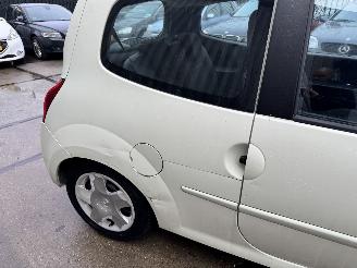 Renault Twingo 1.2 16V AIRCO picture 4