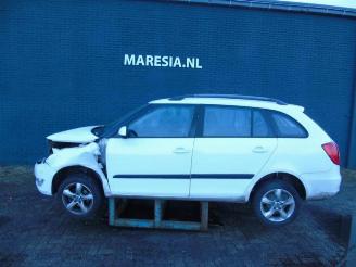 demontáž osobní automobily Skoda Fabia Fabia II Combi, Combi 5-drs, 2007 / 2015 1.2 TDI 12V Greenline 2011/6