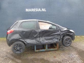Vrakbiler auto Mazda 2 2 (DE), Hatchback, 2007 / 2015 1.3 16V MZR 2013/8