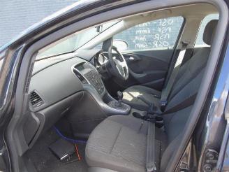 Opel Astra Astra J Sports Tourer (PD8/PE8/PF8), Combi, 2010 / 2015 1.6 CDTI 16V picture 4