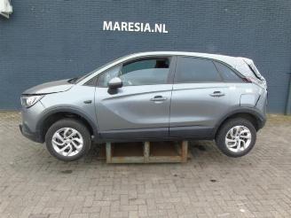 Vrakbiler auto Opel Crossland Crossland (X), SUV, 2017 1.2 Turbo 12V 2019/7