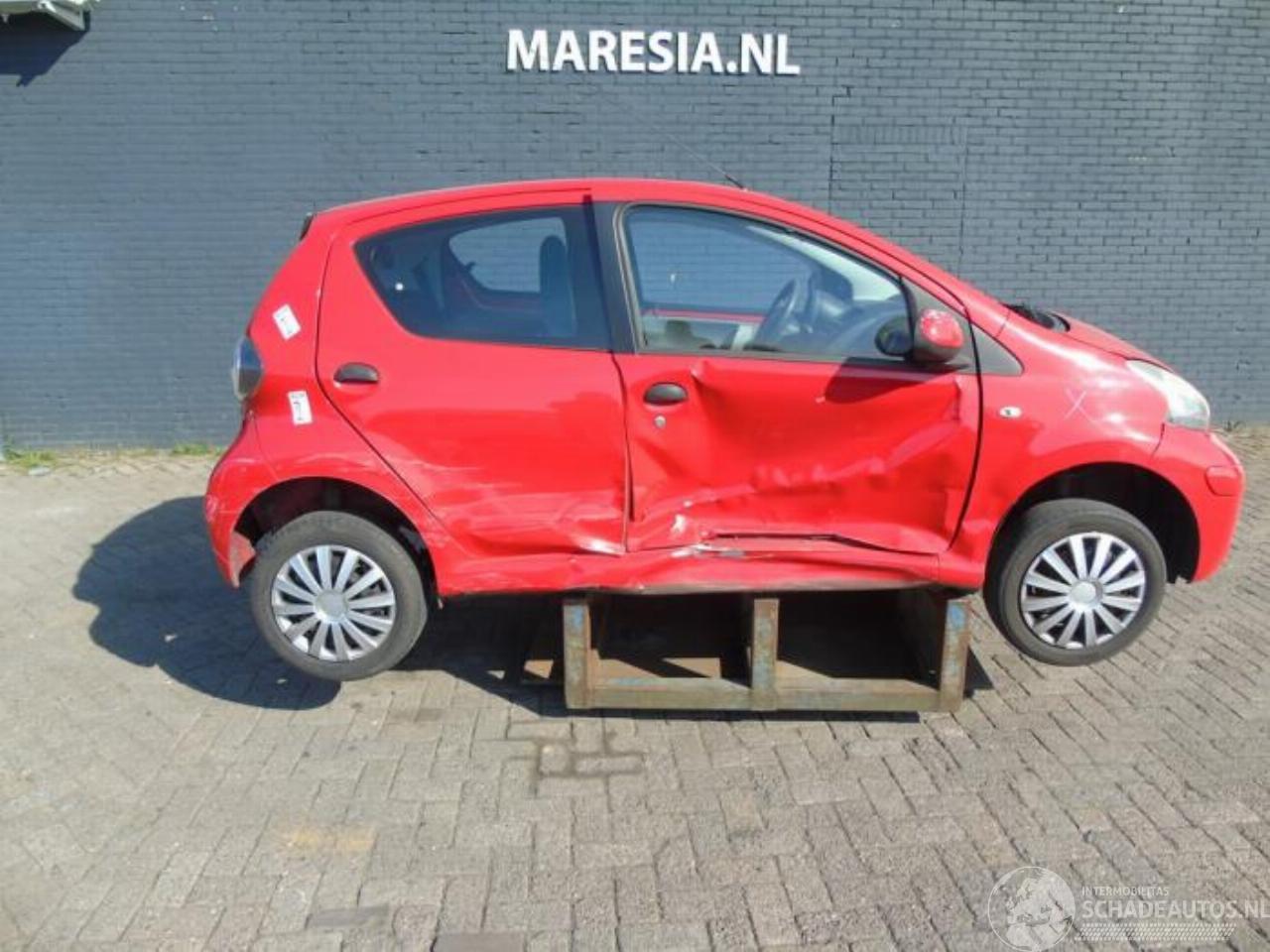 Toyota Aygo Aygo (B10), Hatchback, 2005 / 2014 1.0 12V VVT-i