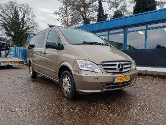 krockskadad bil bedrijf Mercedes Vito 113 CDI LANG LUXE DC 2012/5