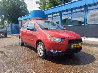 Vaurioauto  passenger cars Mitsubishi Colt 1.3 Intro Edition 2009/3