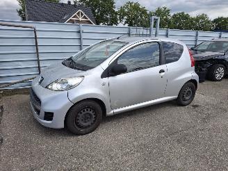 Uttjänta bilar auto Peugeot 107  2009/10