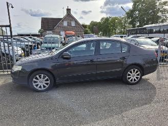 Volkswagen Passat  picture 2