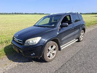 Unfallwagen Toyota Rav-4 2.2 D-4D Cat 2006/3