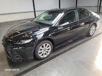 skadebil auto Toyota Camry Hybrid 2.5 131-KW Automaat 2021/10