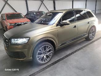 krockskadad bil auto Audi SQ7 4.0 TDi 320-KW Automaat Quattro S-Line 2017/11